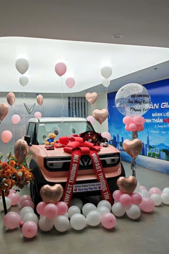 VinFast Bát Tràng showroom